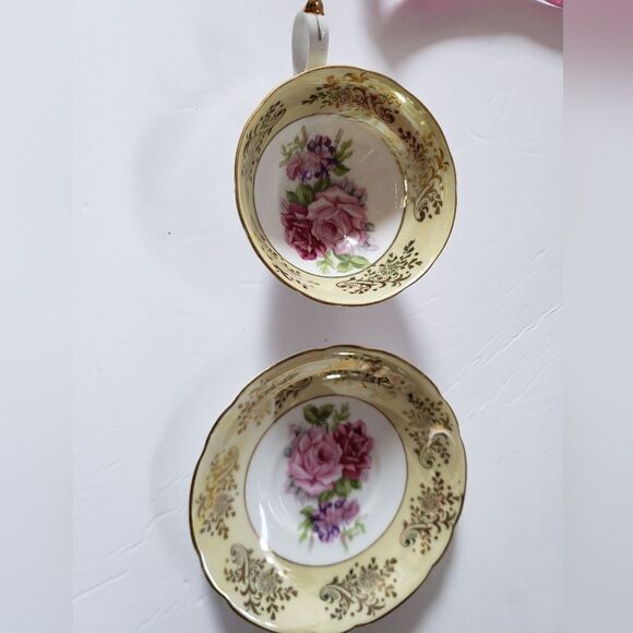 Royal Halsey Cup & Saucer - Picture 4 of 10